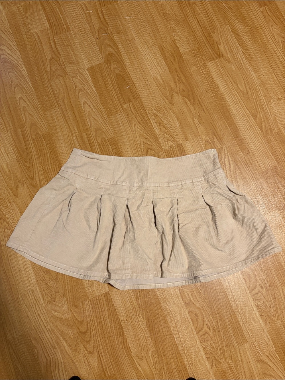 American Eagle Outfitters Beige Pleated Skater Mini Skort